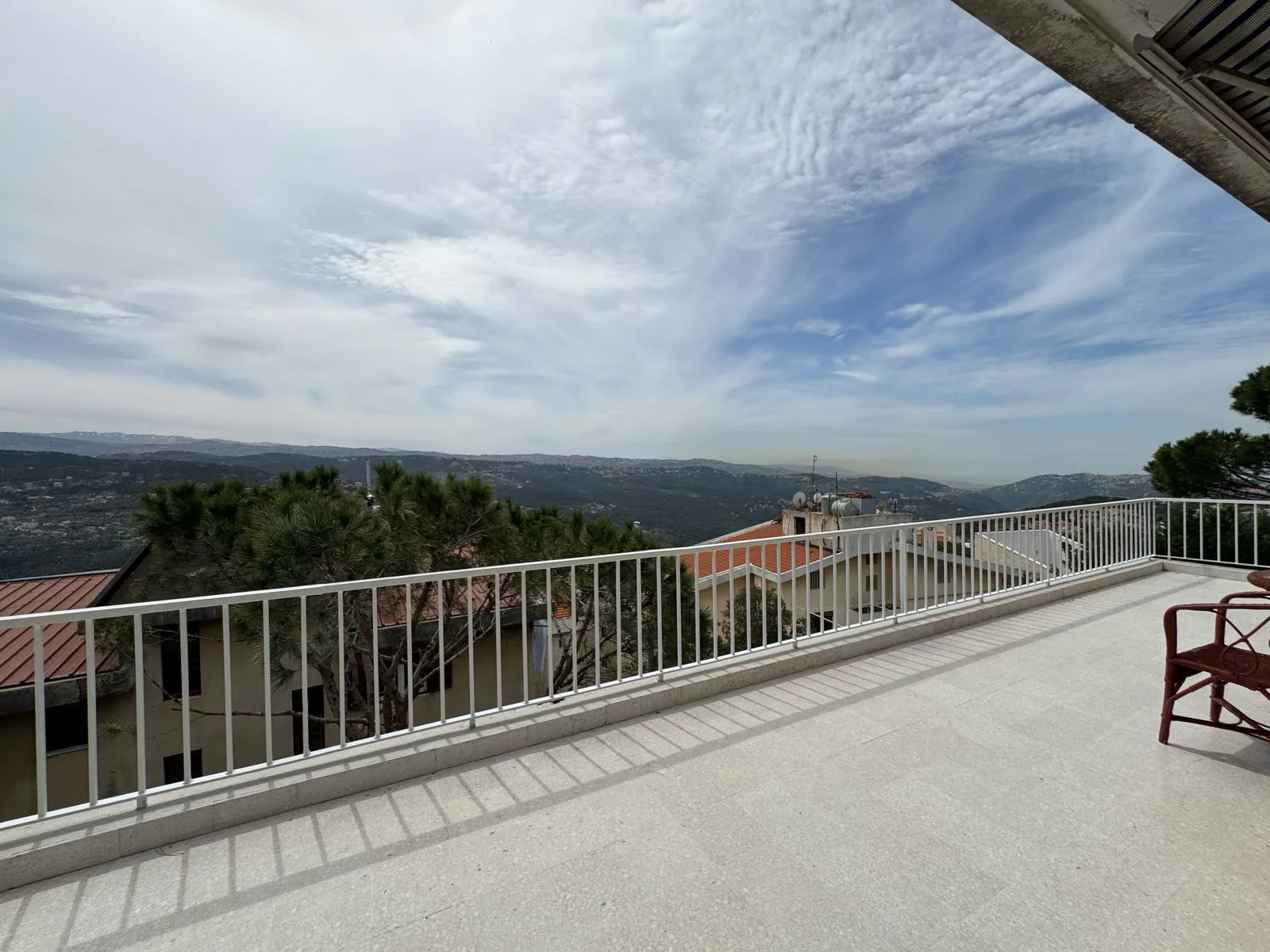 Apartment for Rent in Baabdat, Lebanon — الصورة 6