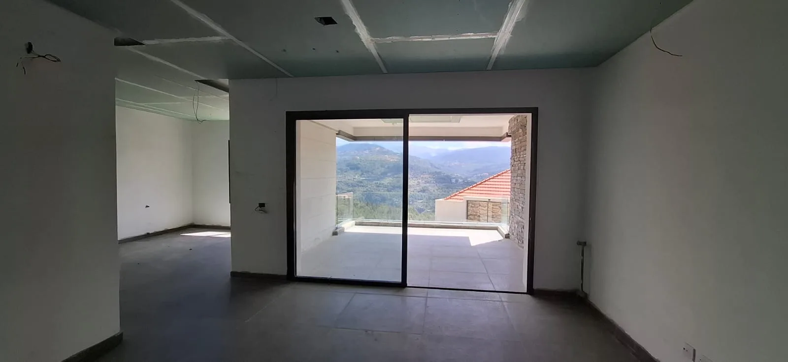Apartment for Sale in Broummana, Lebanon — الصورة 2