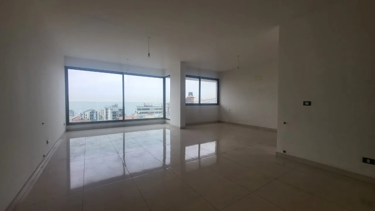 Apartment for Sale in Haret Sakher, Lebanon — الصورة 2