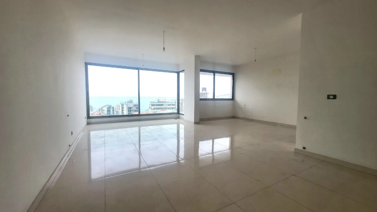 Apartment for Sale in Haret Sakher, Lebanon — الصورة 5