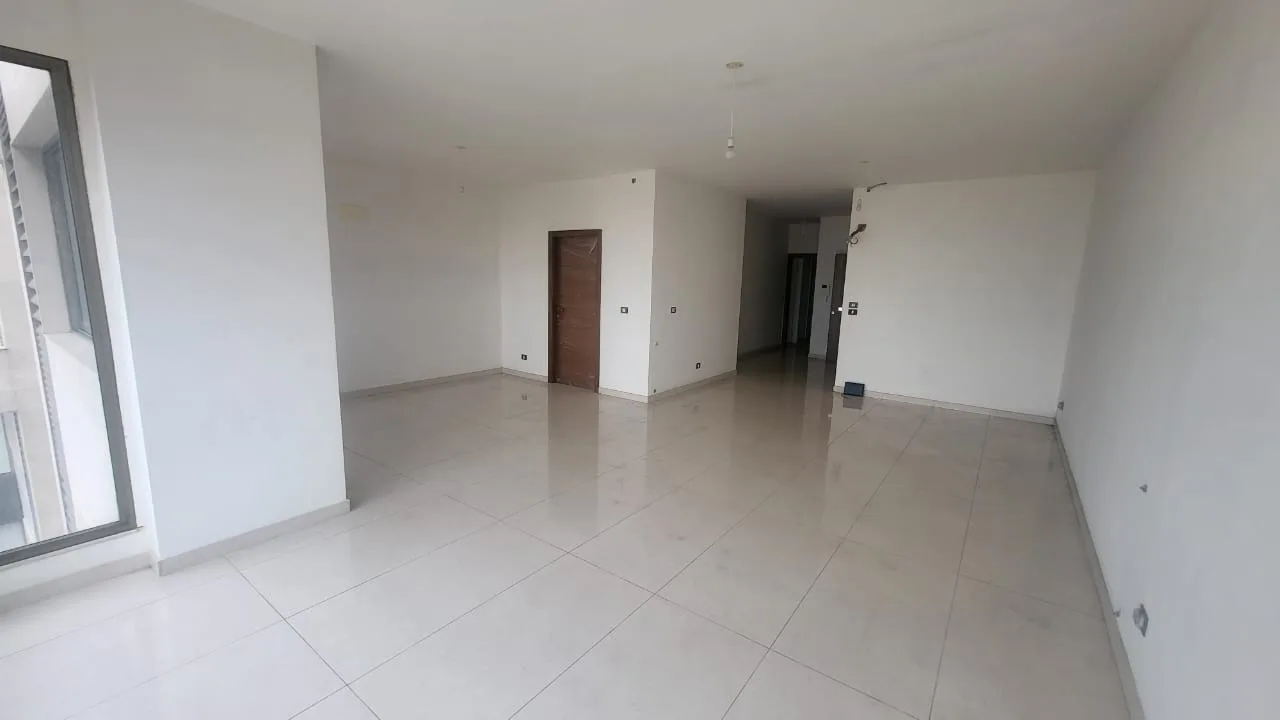 Apartment for Sale in Haret Sakher, Lebanon — الصورة 3