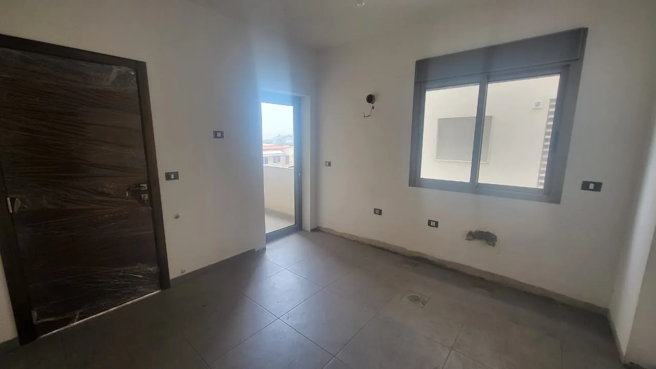 Apartment for Sale in Haret Sakher, Lebanon — الصورة 4