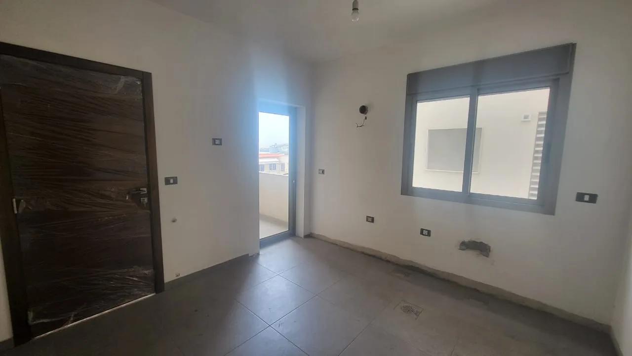 Apartment for Sale in Haret Sakher, Lebanon — الصورة 9