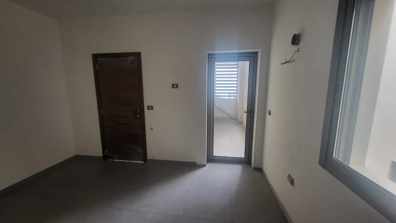 Apartment for Sale in Haret Sakher, Lebanon — الصورة 7