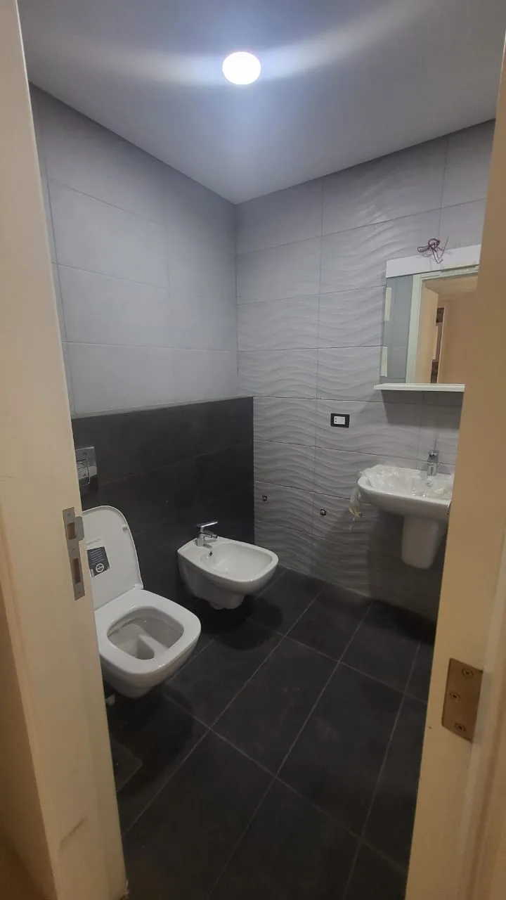 Apartment for Sale in Haret Sakher, Lebanon — الصورة 10