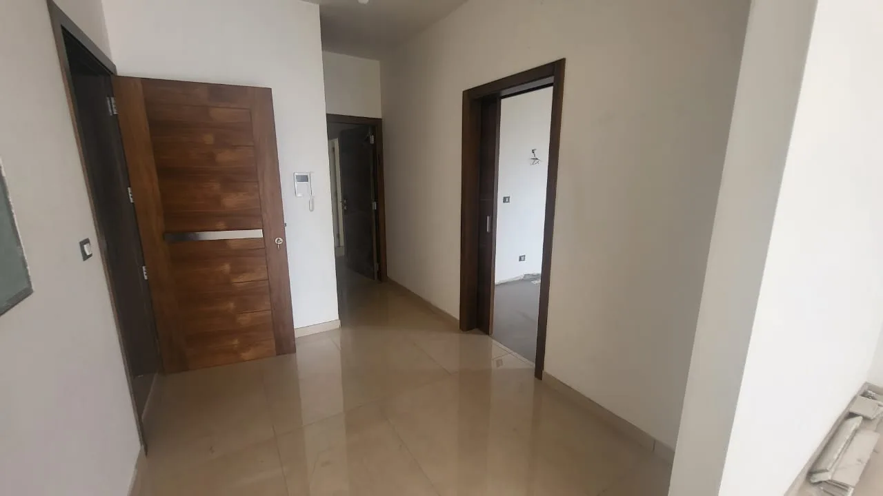 Apartment for Sale in Haret Sakher, Lebanon — الصورة 8