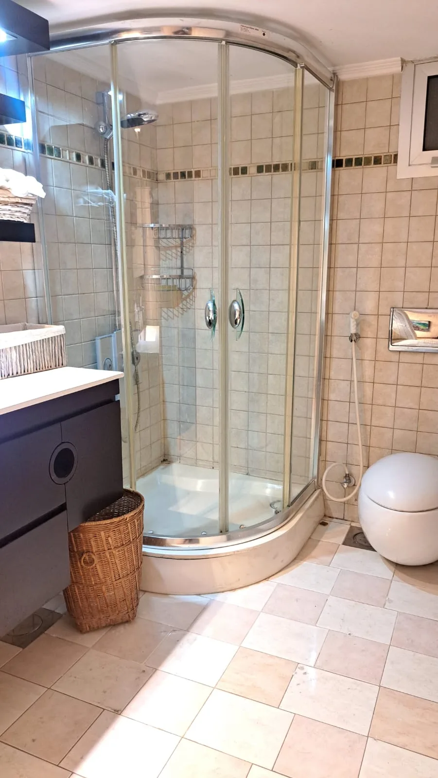 Apartment for Sale in Jnah, Beirut, Lebanon — الصورة 9