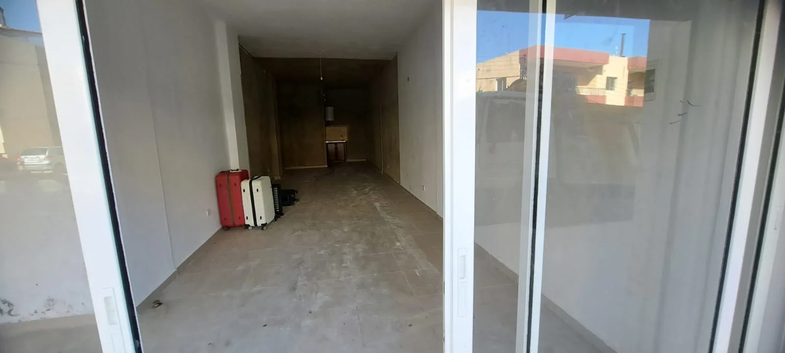 Office for Sale in Mestita — الصورة 2
