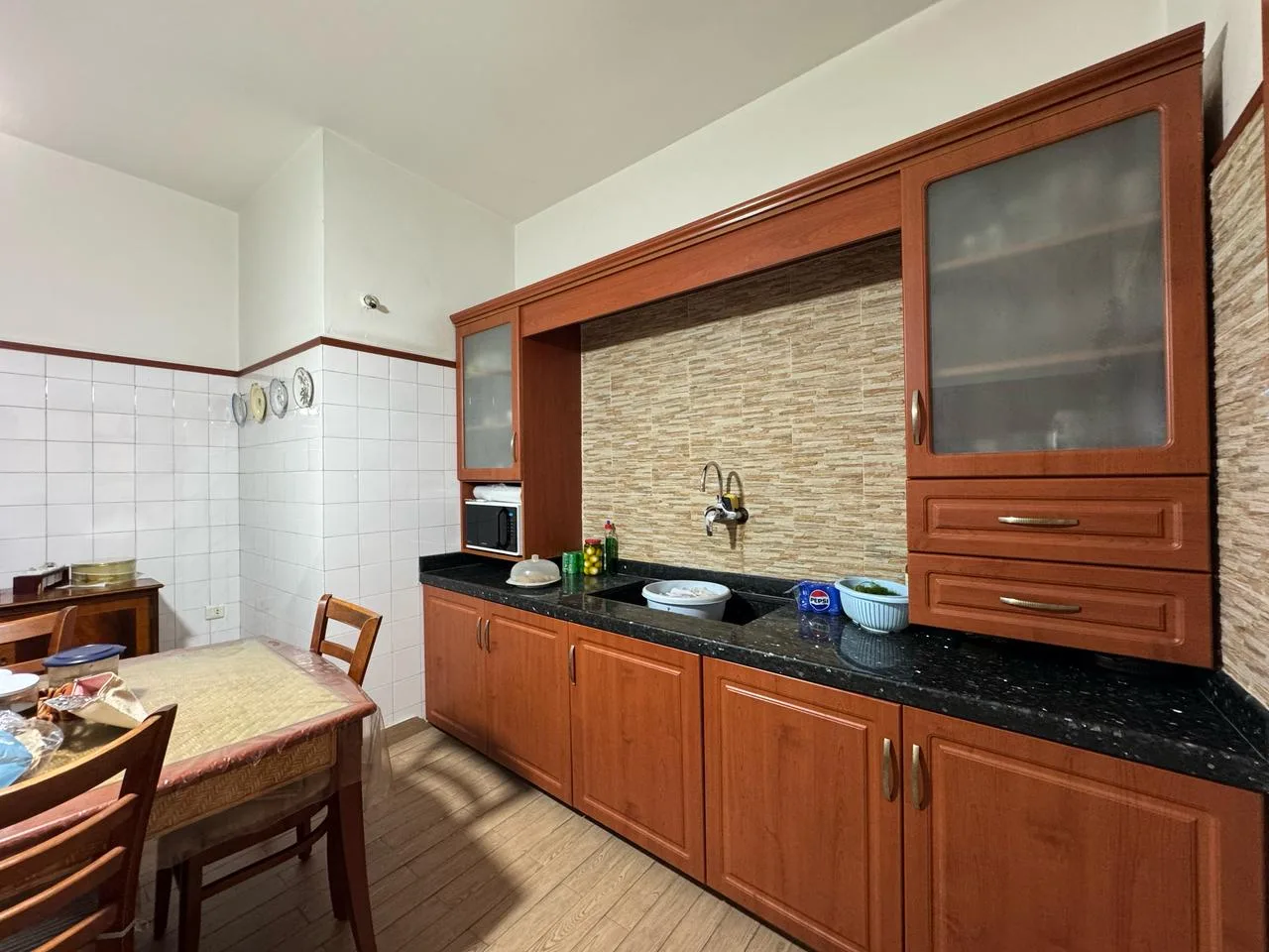 Apartment for Sale in Ain el remmeneh, baabda, Lebanon — الصورة 4