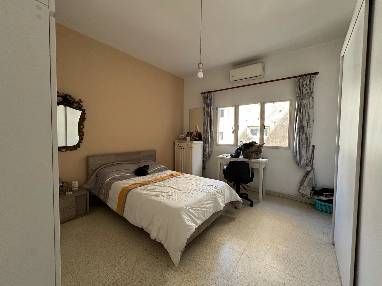 Apartment for Sale in Ain el remmeneh, baabda, Lebanon — الصورة 6