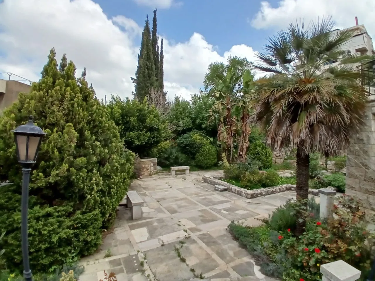 Villa for Sale in Qornet El Hamra, Lebanon — الصورة 3
