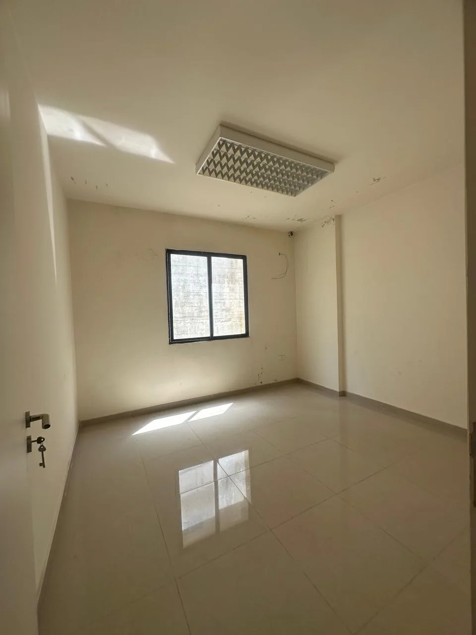 Office for rent in Mtaileb — الصورة 3