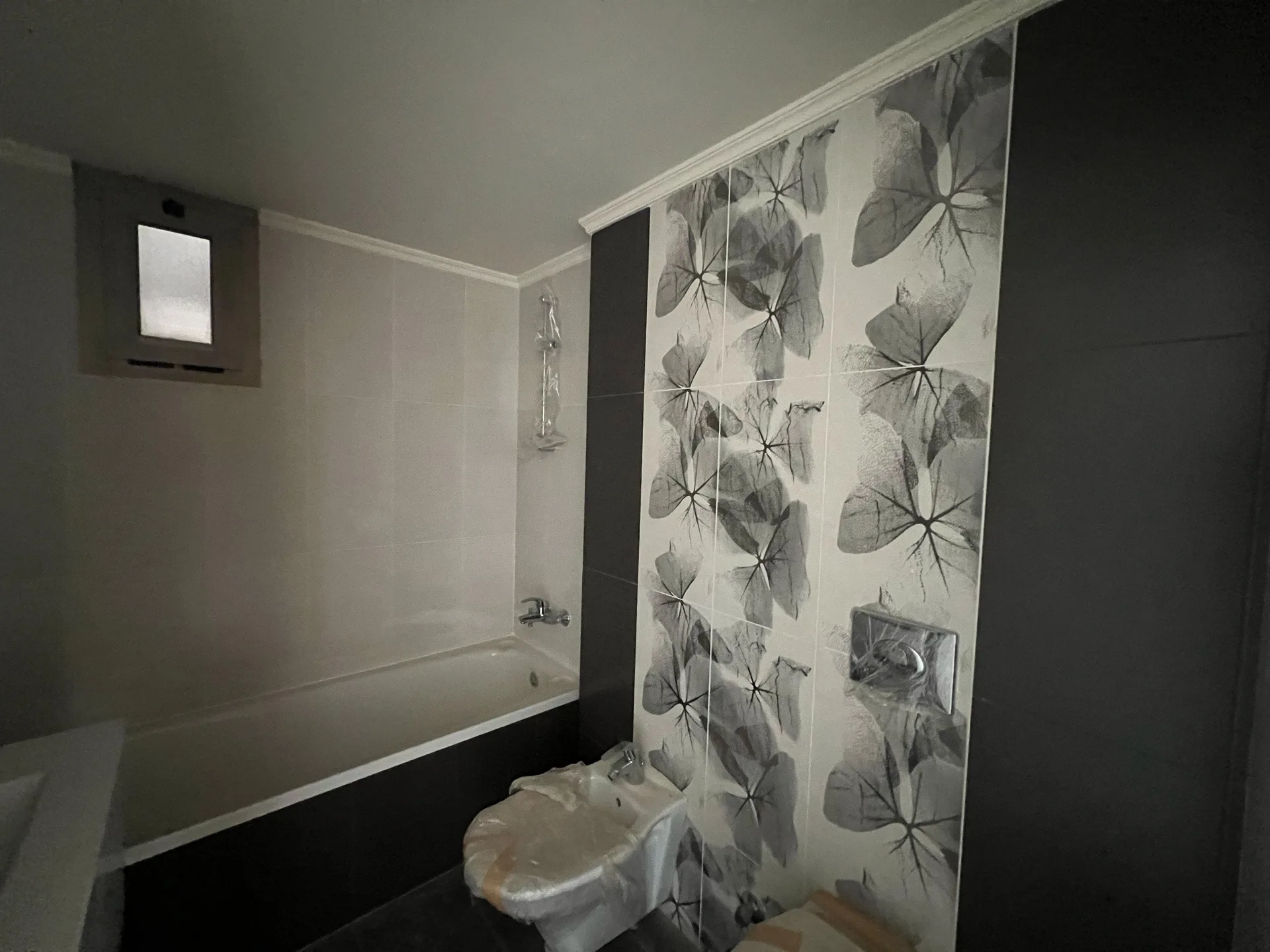Apartment for Rent in Kfar Hbab, Lebanon — الصورة 6