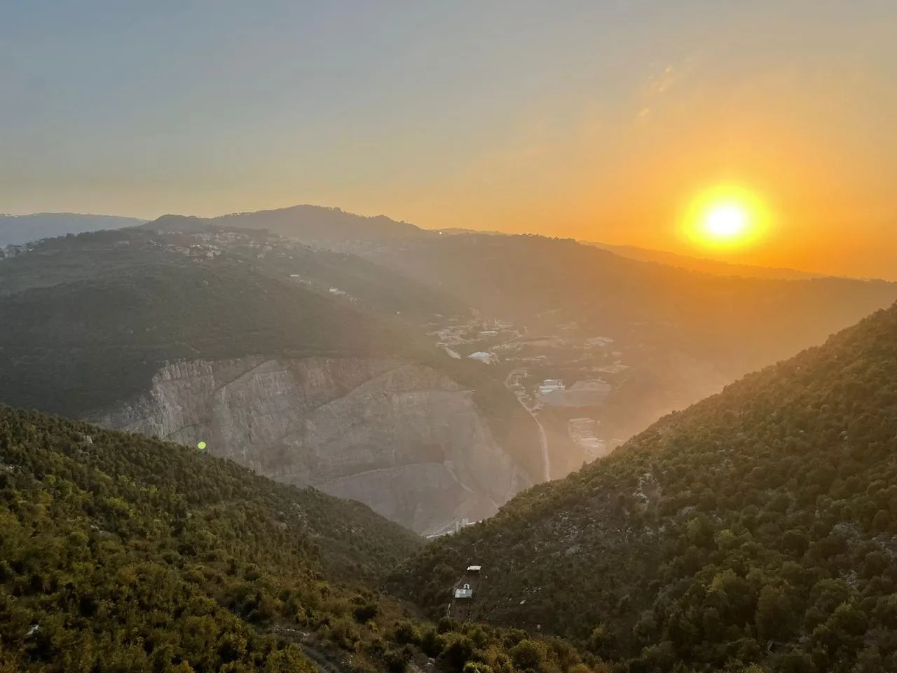 Land for Sale in Zabbougha, Lebanon — الصورة 2