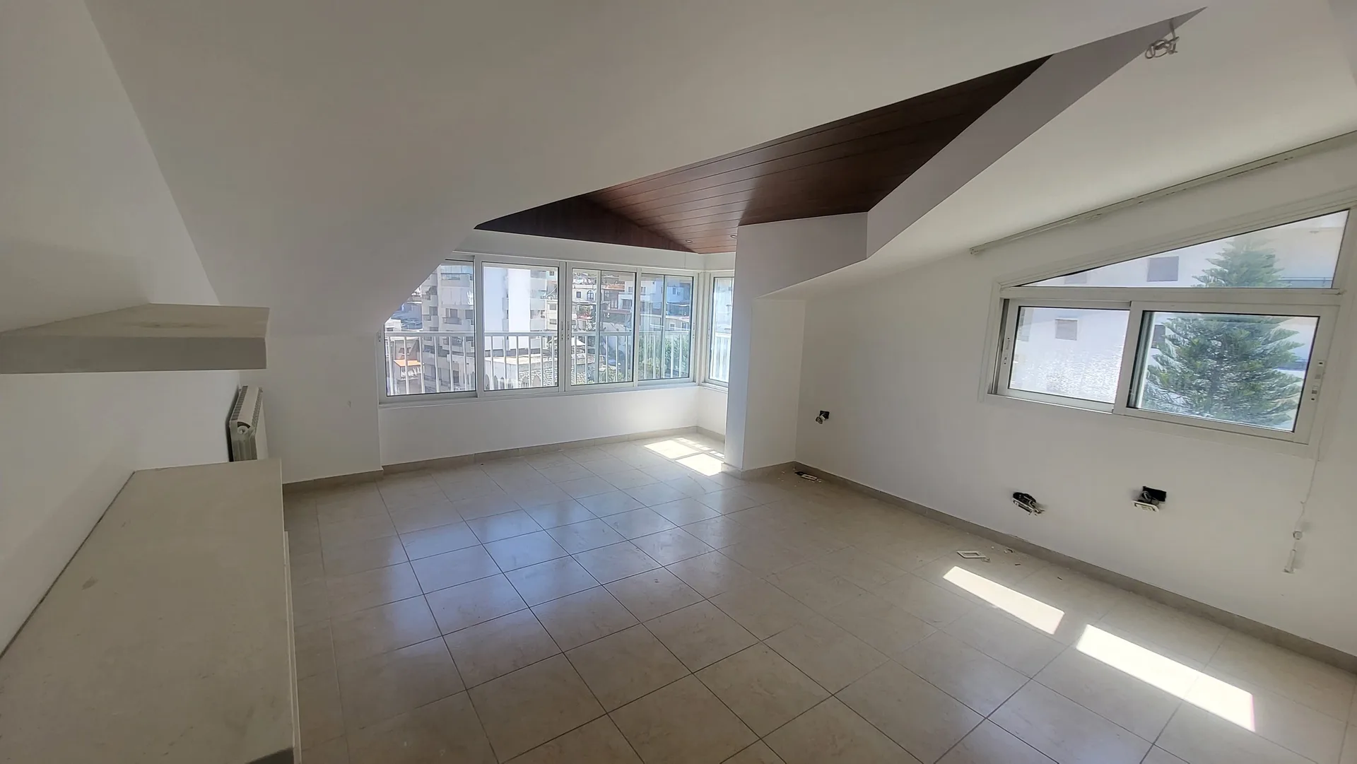 Apartment for Sale in Haret Sakher, Lebanon — الصورة 4