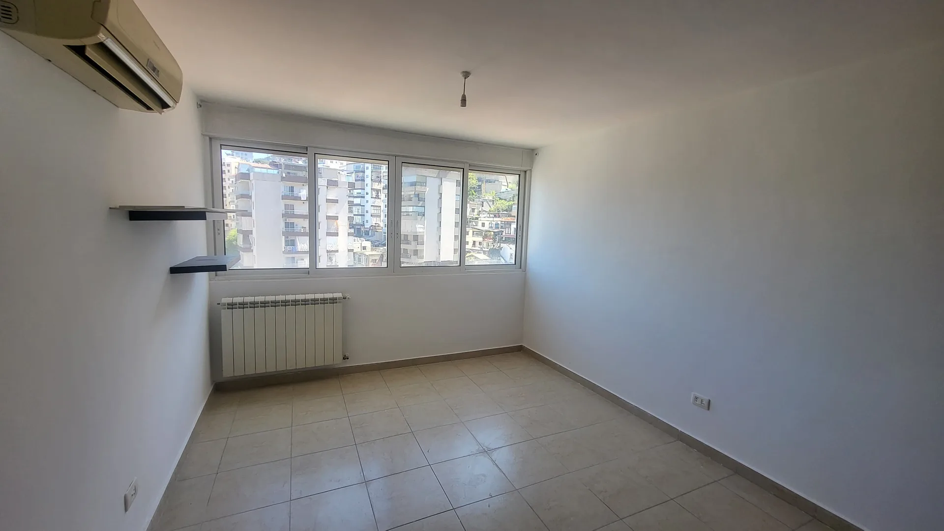 Apartment for Sale in Haret Sakher, Lebanon — الصورة 3