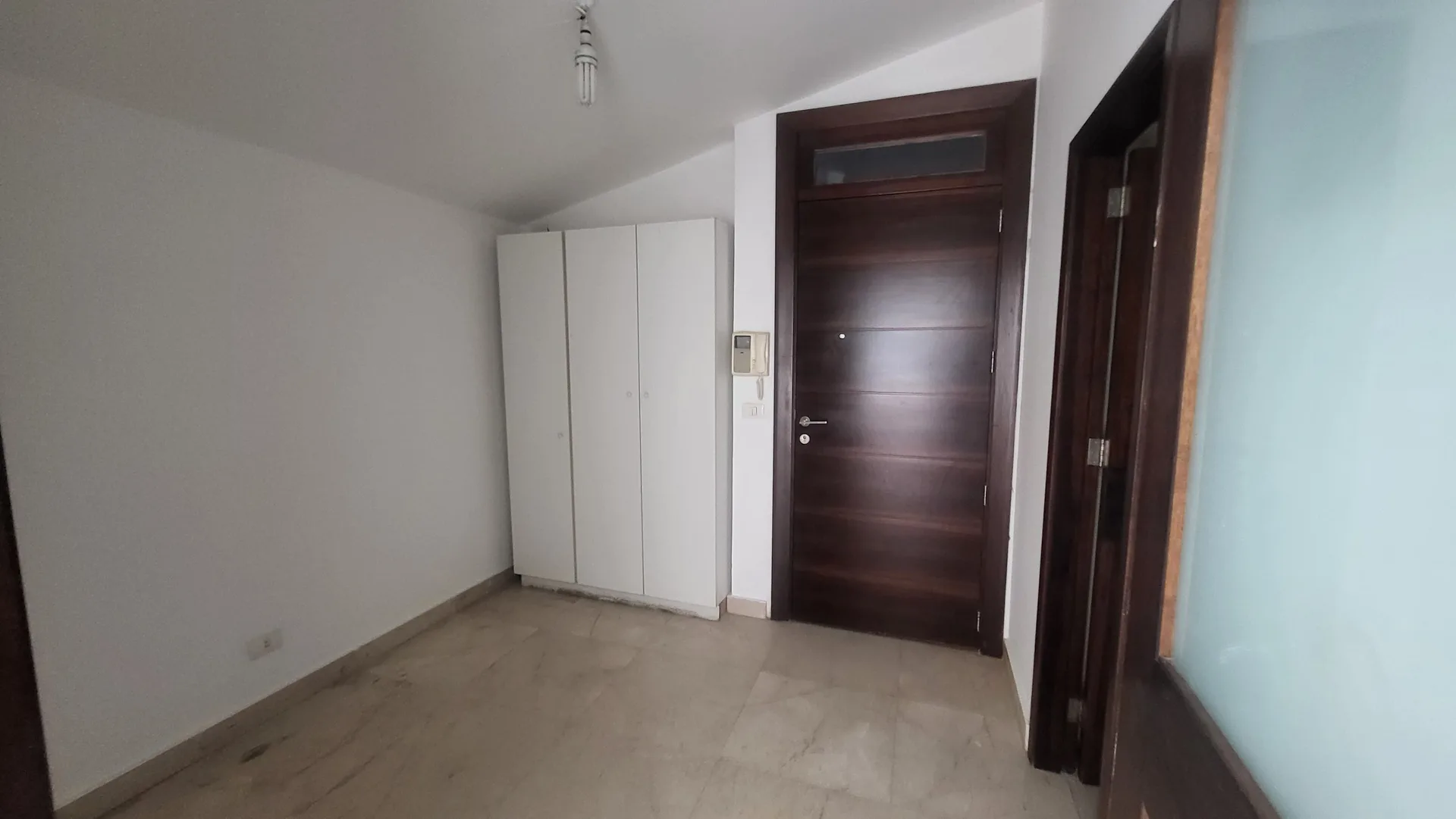 Apartment for Sale in Haret Sakher, Lebanon — الصورة 6