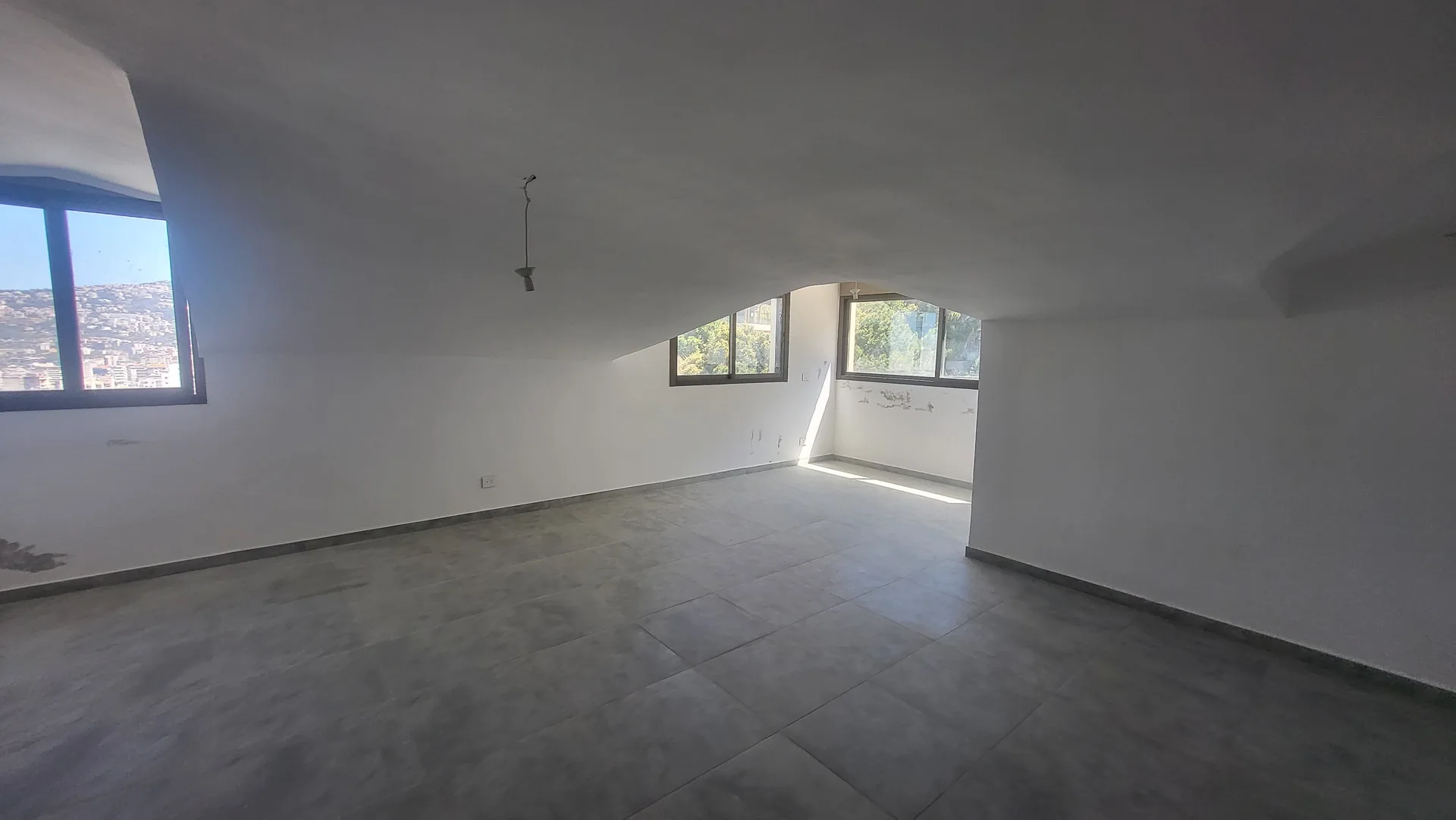 Apartment for Sale in Haret Sakher, Lebanon — الصورة 3