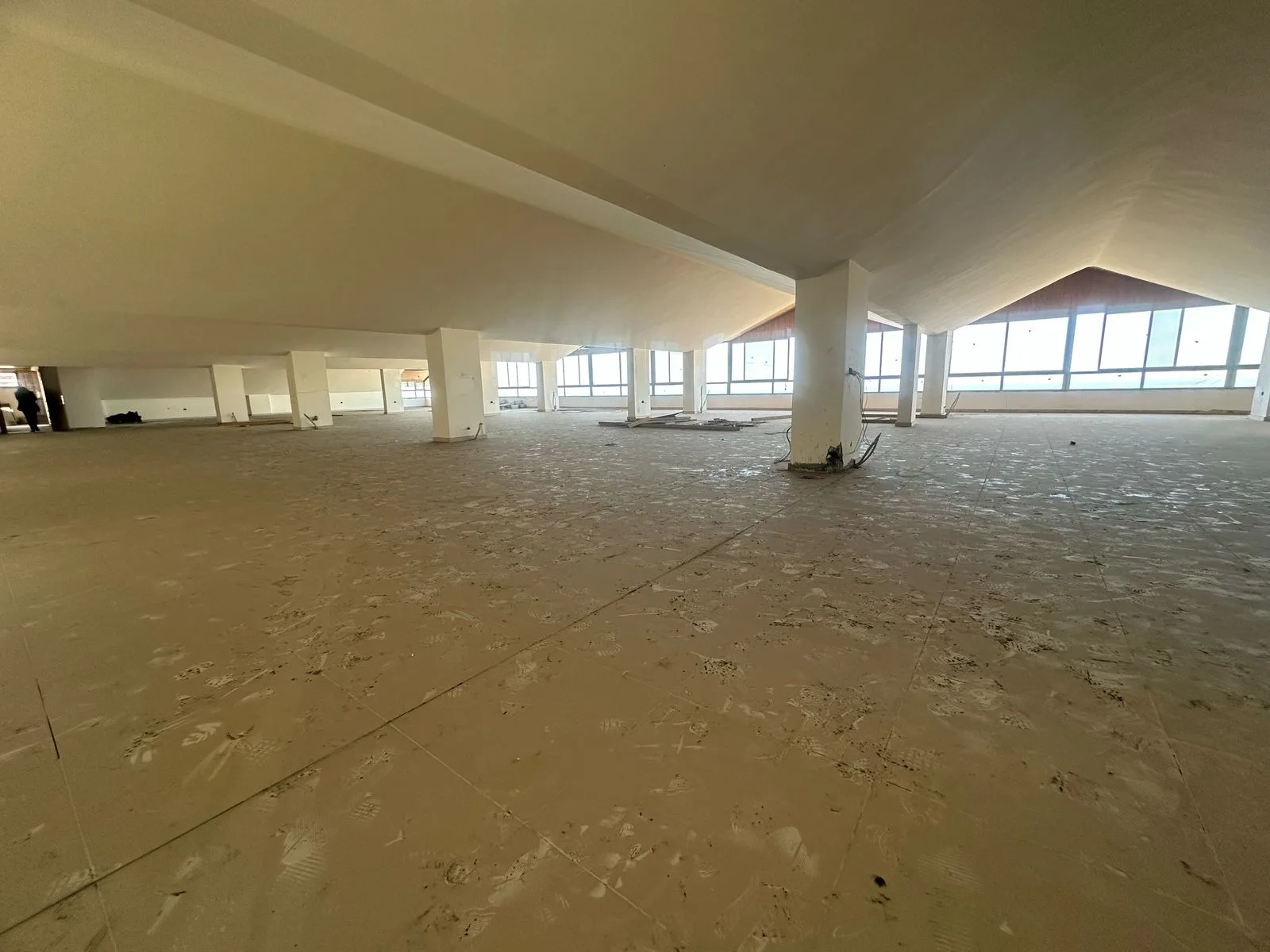 Office for rent in Mtaileb — الصورة 2
