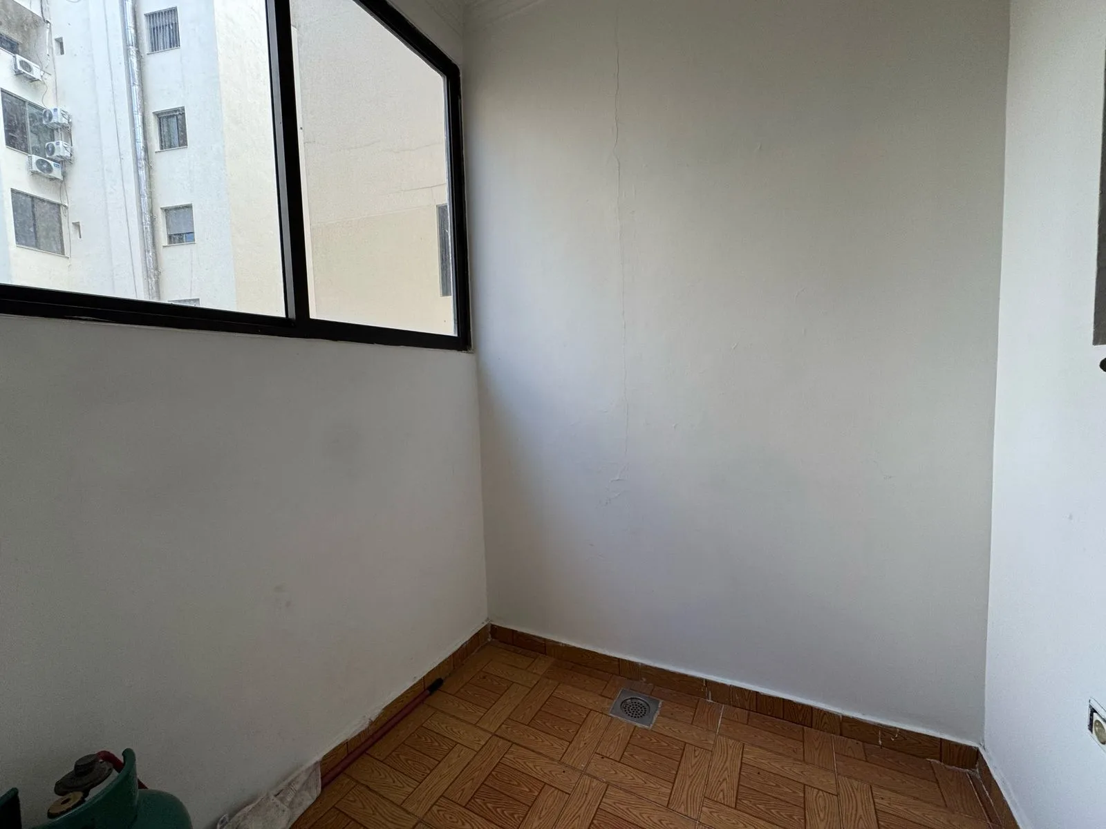 Apartment for Sale in Mansourieh, Lebanon — الصورة 6