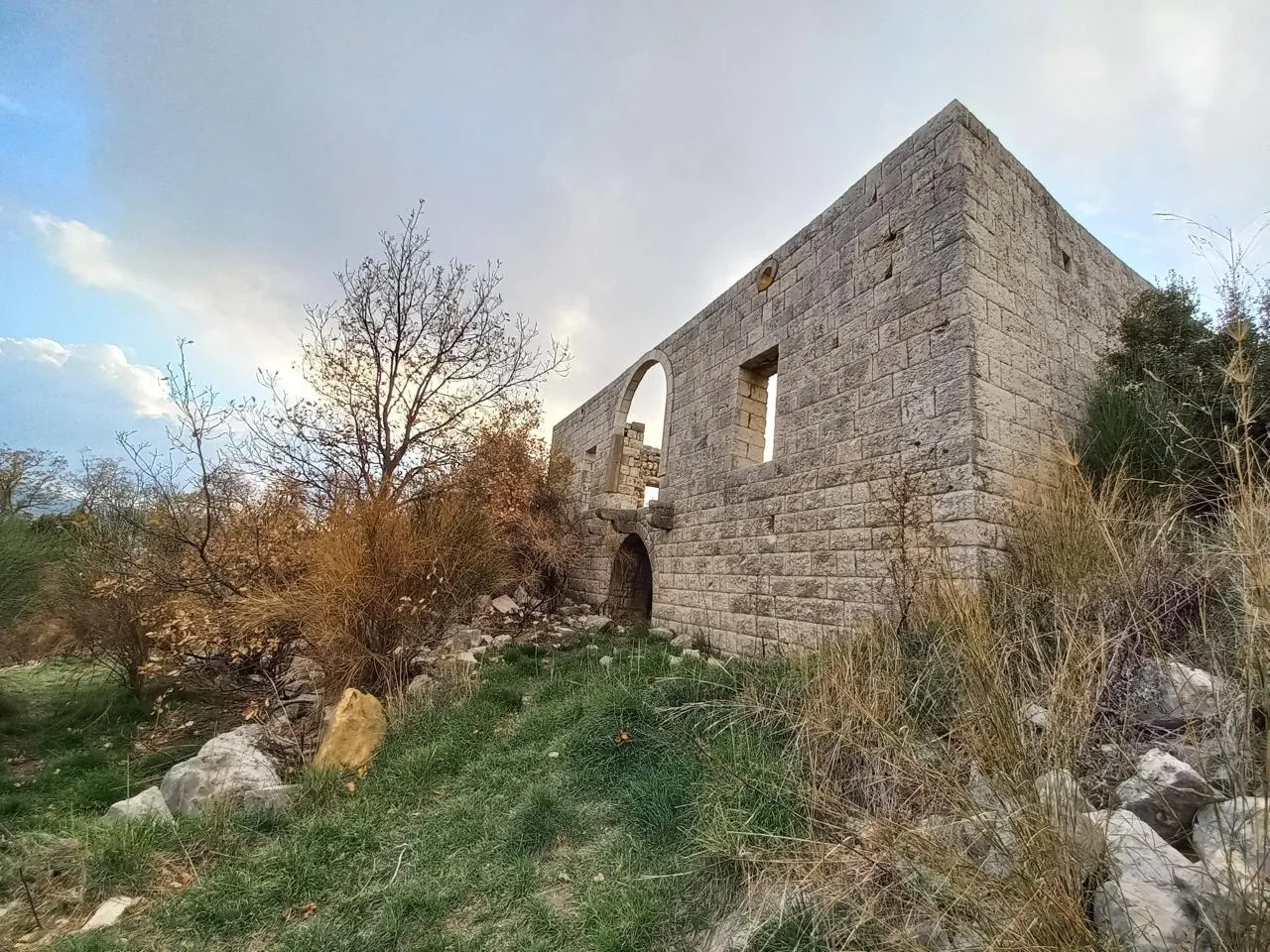 Land for Sale in Kfar Aaqab, Lebanon — الصورة 3