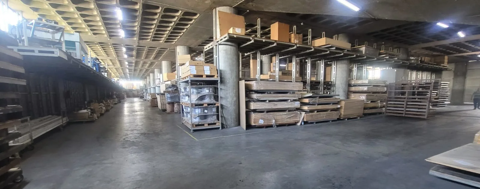 Industrial Unit for rent in Fidar