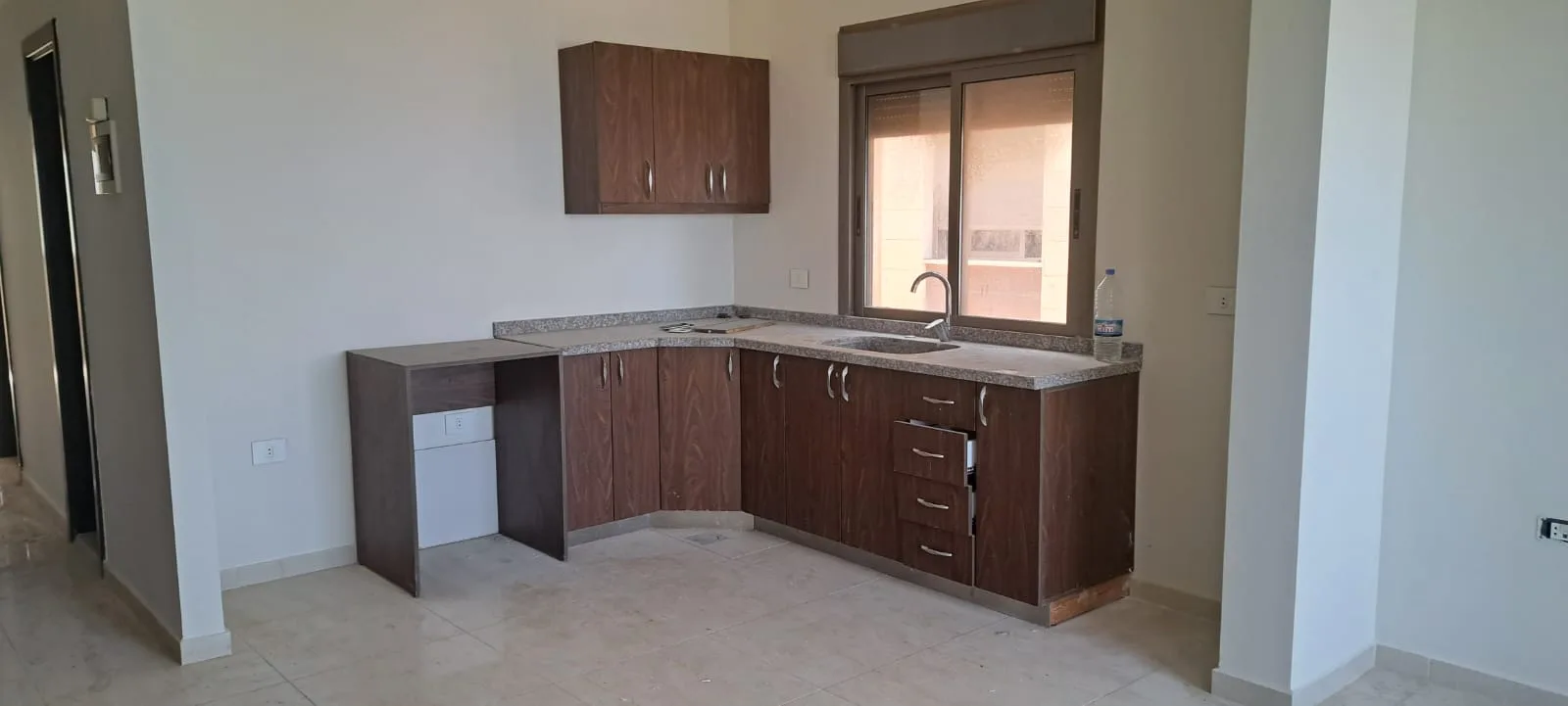 Apartment for Sale in Blat, Lebanon — الصورة 4