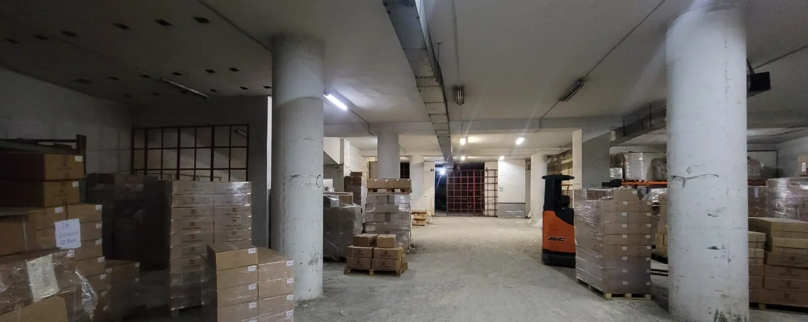 Warehouse for rent in Jounieh, Lebanon — photo 3