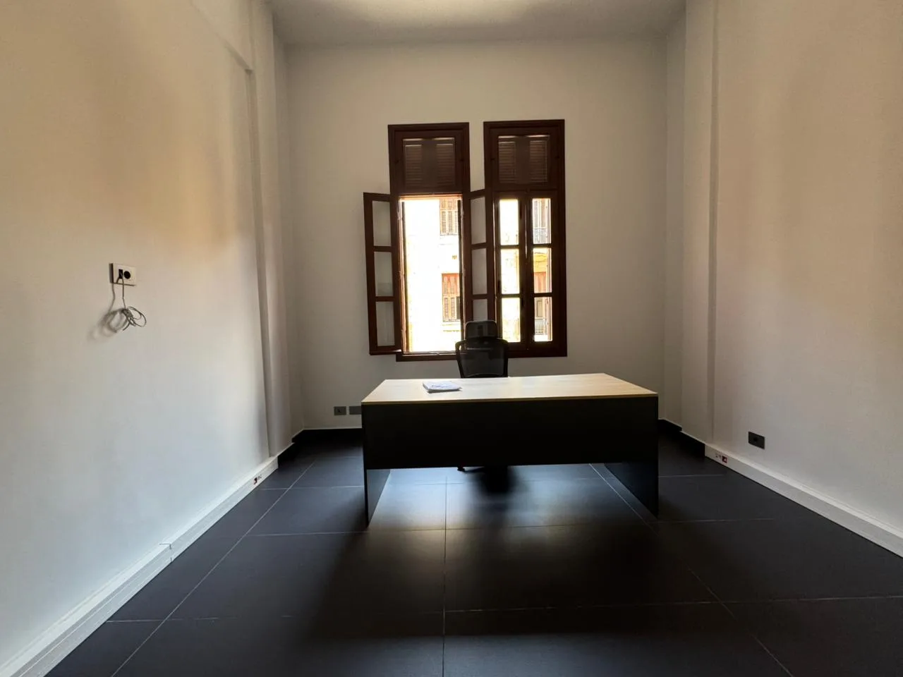 Office for rent in Downtown Beirut, Lebanon — photo 1