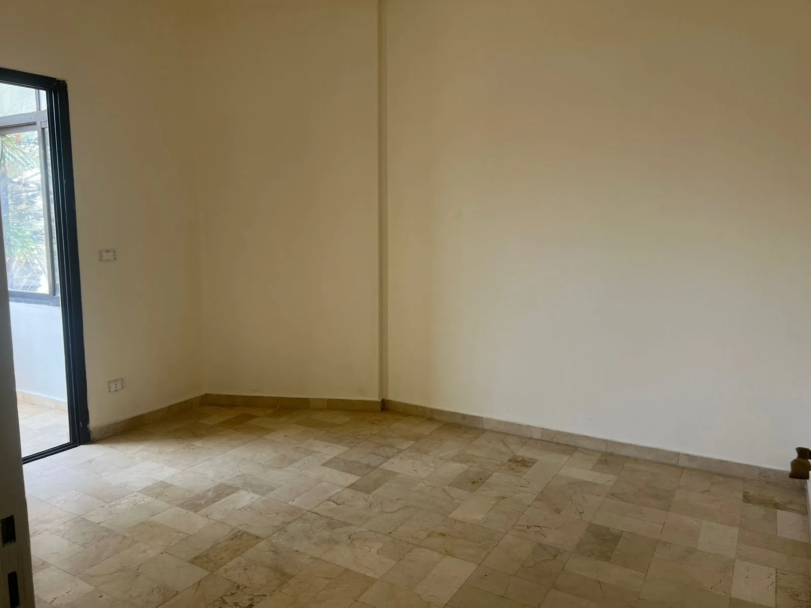 Apartment for Sale in Hadath — الصورة 3