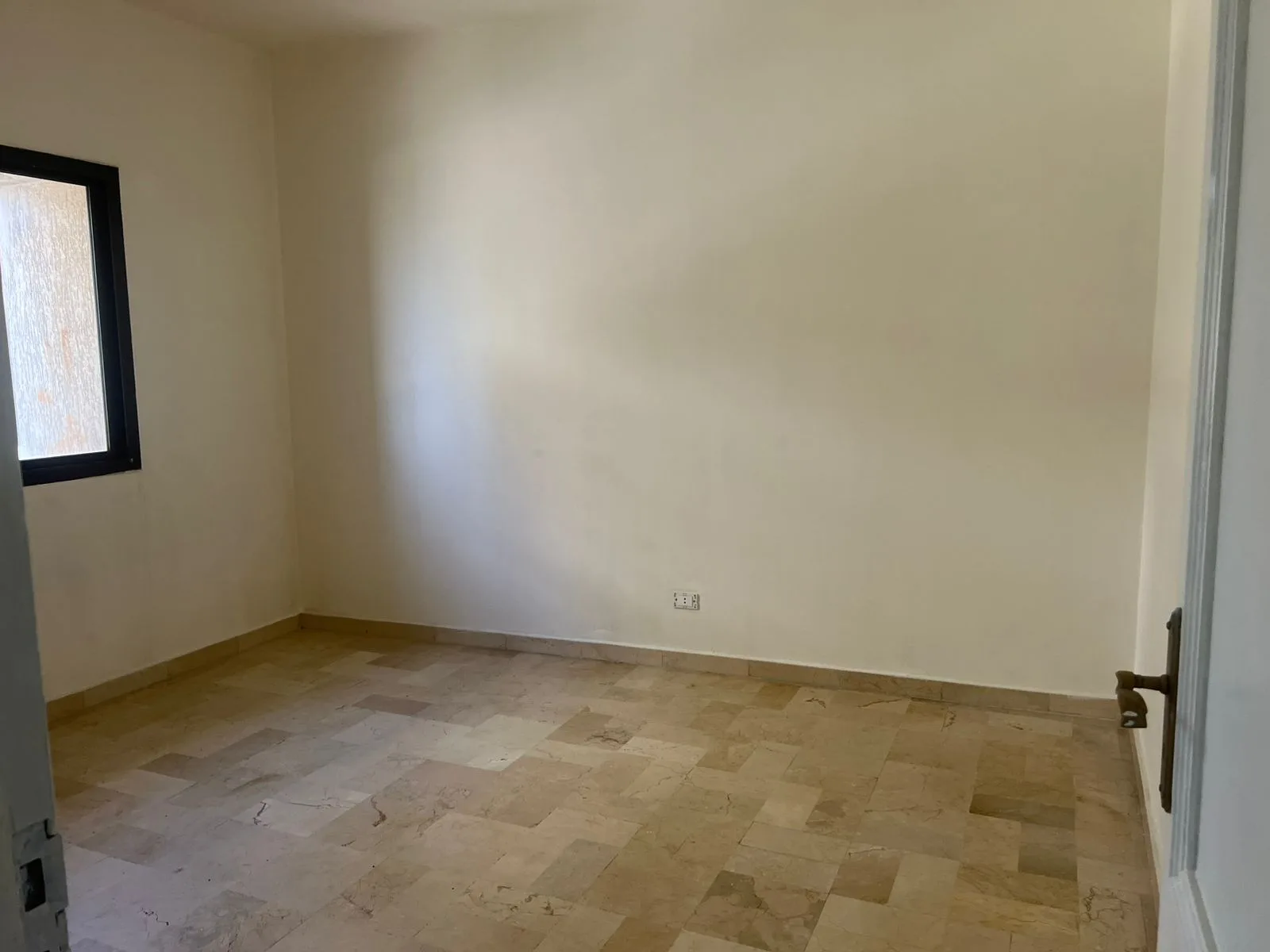 Apartment for Sale in Hadath — الصورة 4