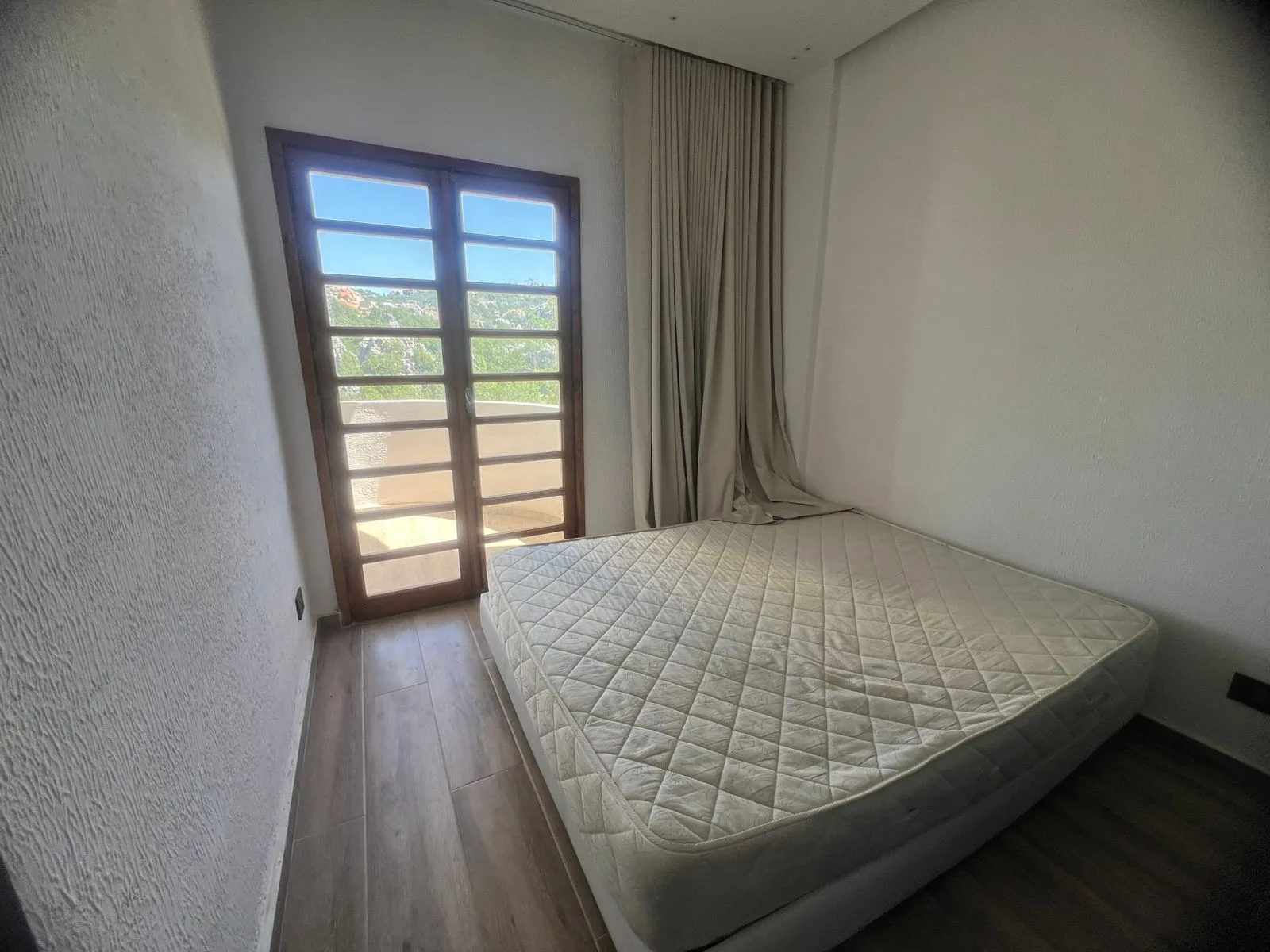 Chalet for rent in Faitroun — الصورة 4