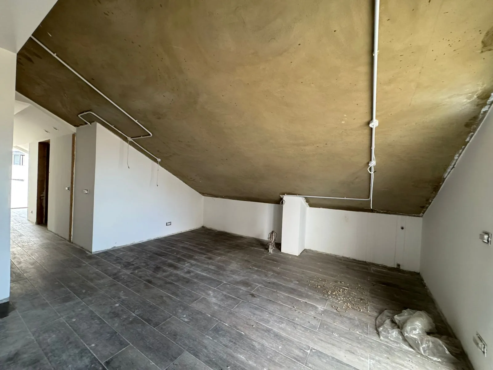Duplex for Sale in Mar Roukouz — الصورة 4