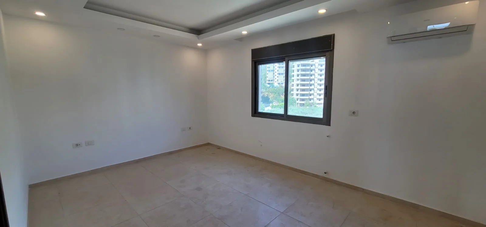 Duplex for Sale in Sahel Aalma, Lebanon — الصورة 4