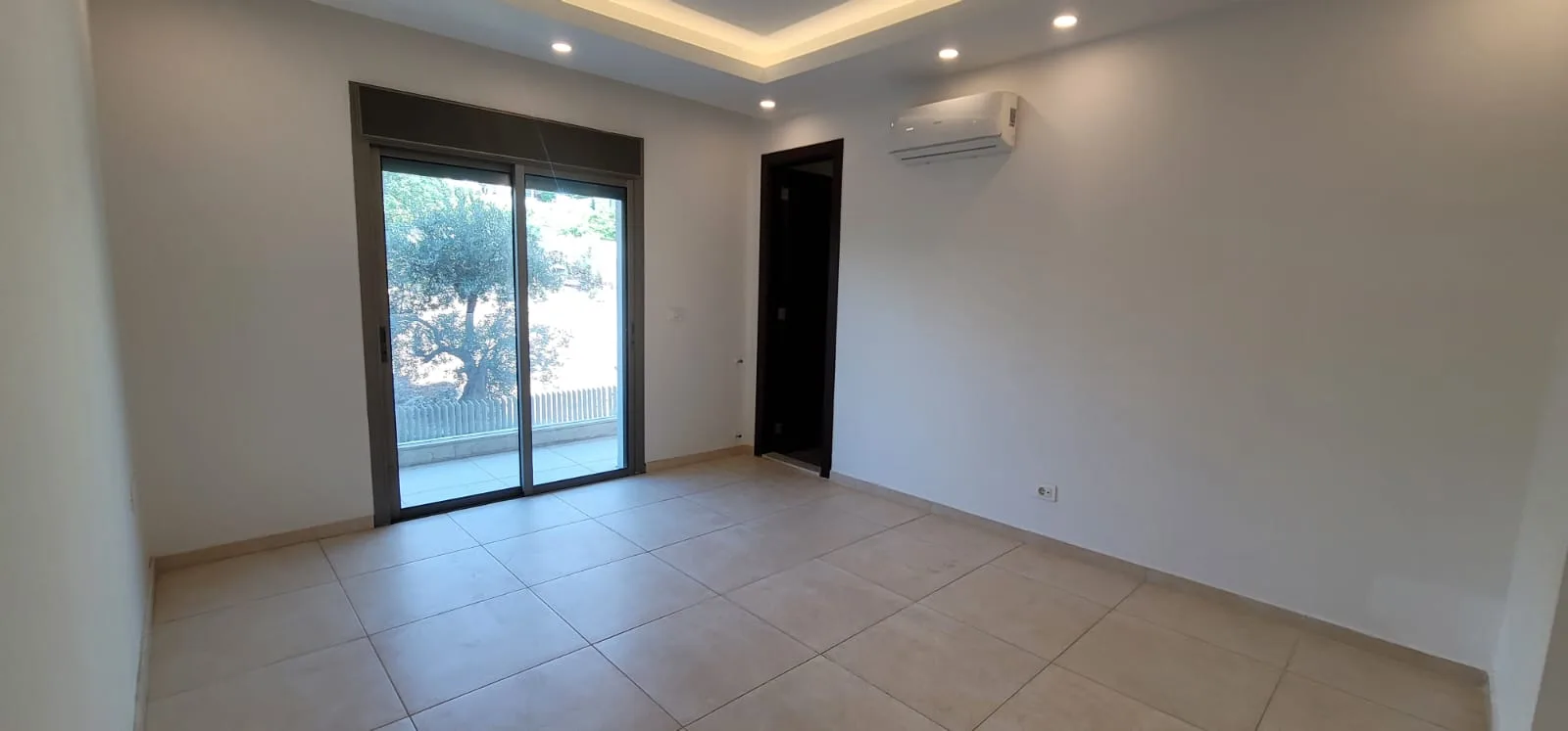 Apartment for Sale in Sahel Aalma, Lebanon — الصورة 4