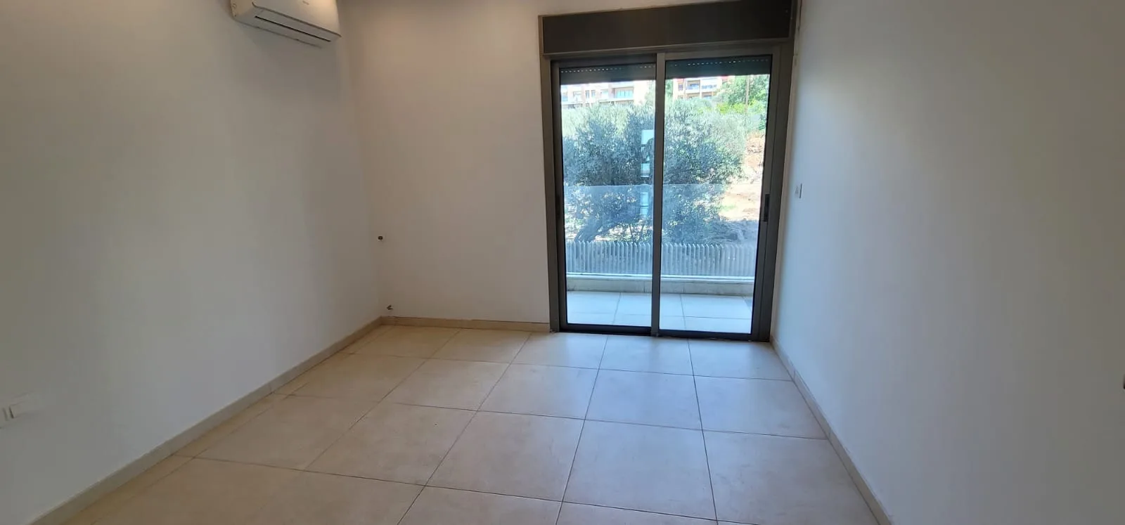 Apartment for Sale in Sahel Aalma, Lebanon — الصورة 10