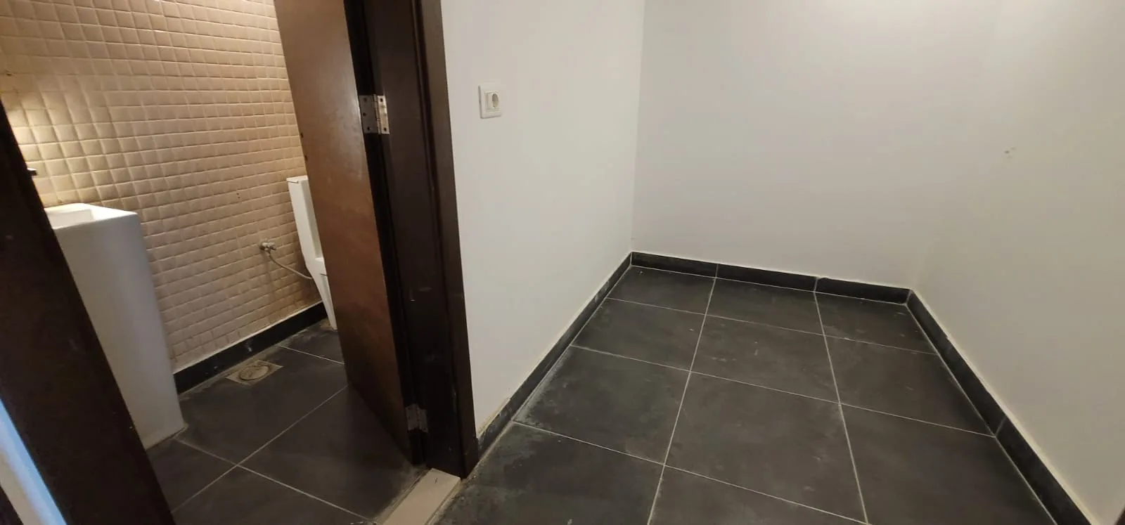 Apartment for Sale in Sahel Aalma, Lebanon — الصورة 8