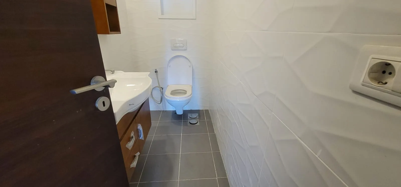 Apartment for Sale in Sahel Aalma, Lebanon — الصورة 9