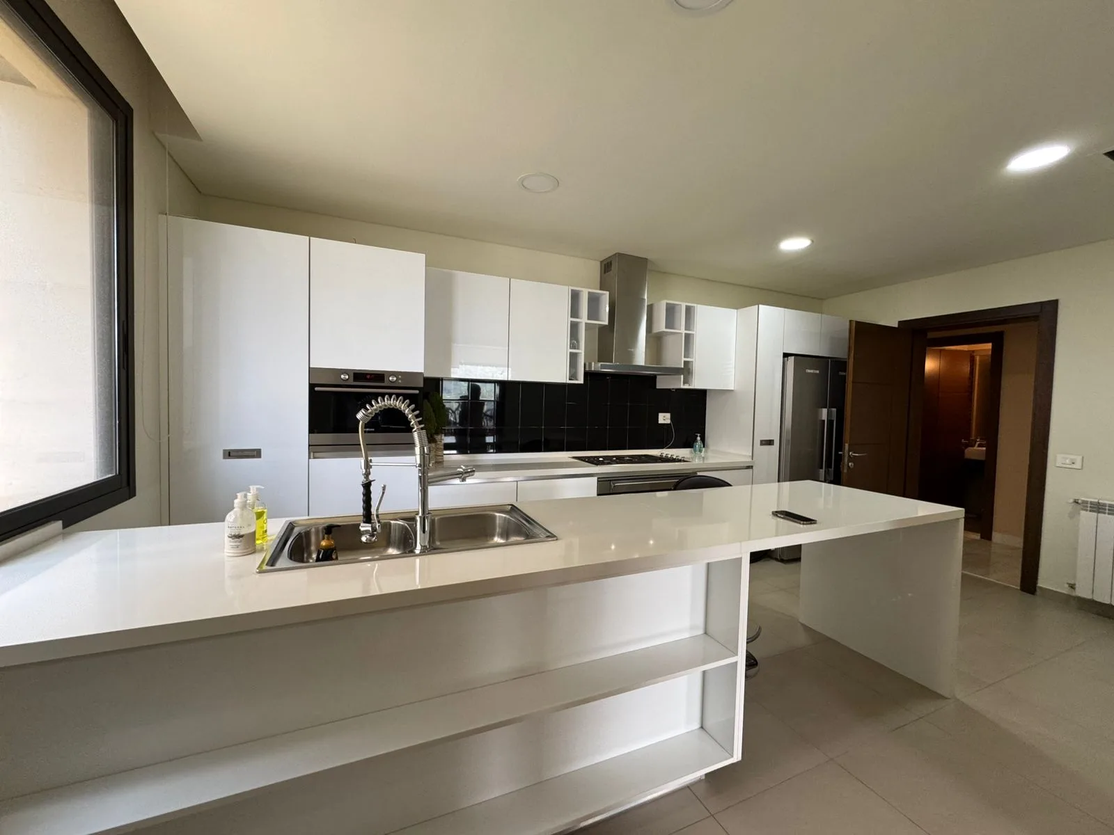 Apartment for Rent in Montiverdi, Lebanon — الصورة 6