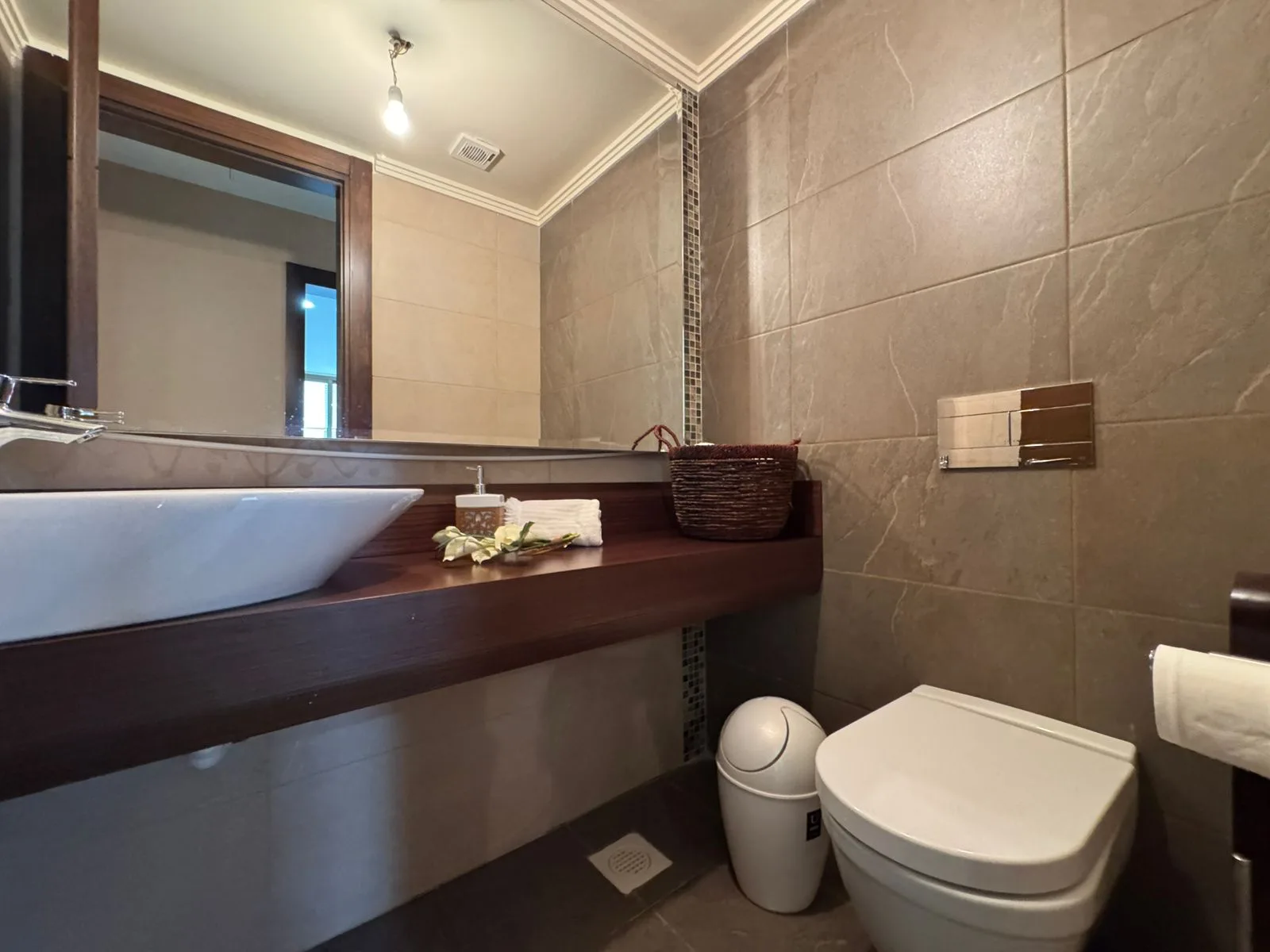 Apartment for Rent in Montiverdi, Lebanon — الصورة 5