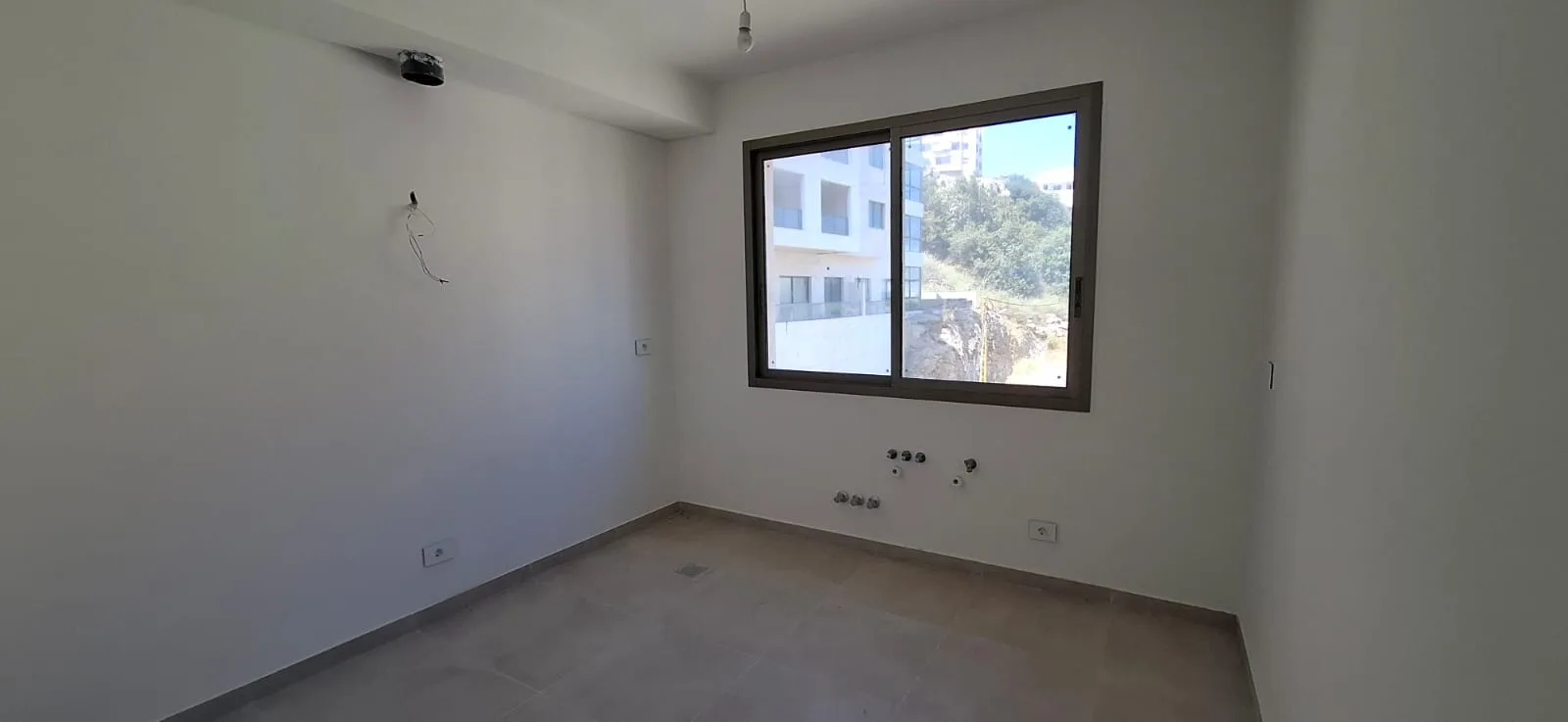 Apartment for Sale in Bsalim — الصورة 3