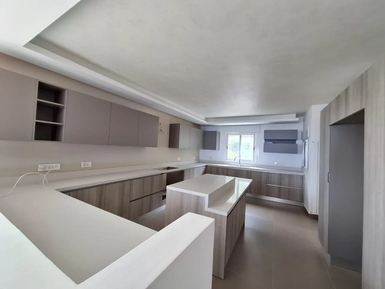Duplex for Sale in Sahel Aalma, Lebanon — الصورة 8