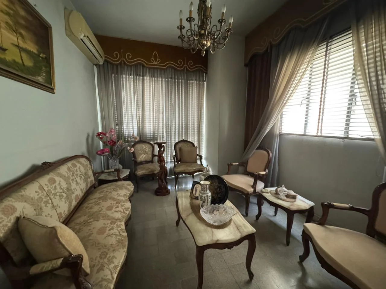 Apartment for Sale in Ain el remmeneh, baabda — الصورة 4