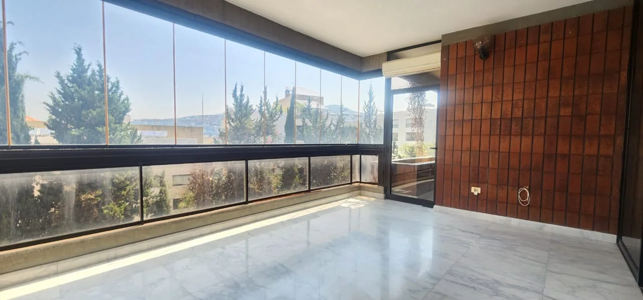 Apartment for Rent in Mar Takla, Lebanon — الصورة 2