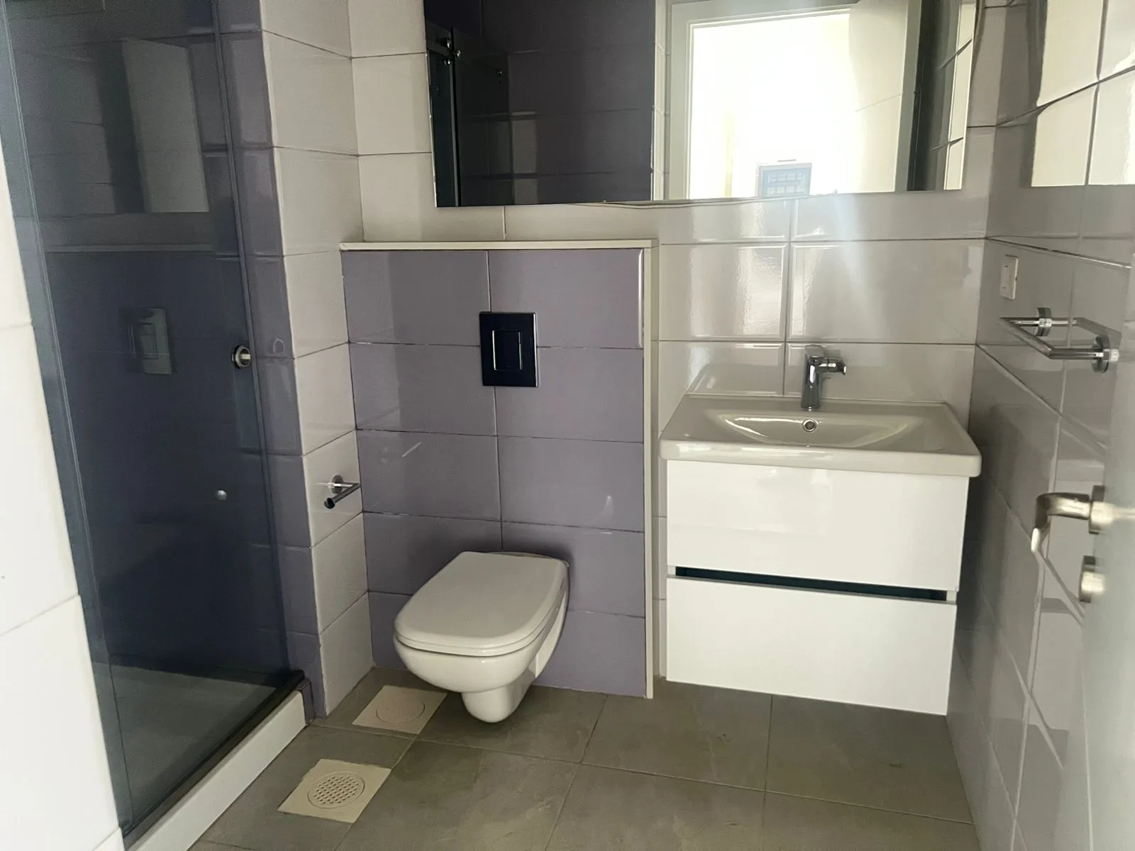 Apartment for Sale in Ain el remmeneh, baabda — الصورة 10