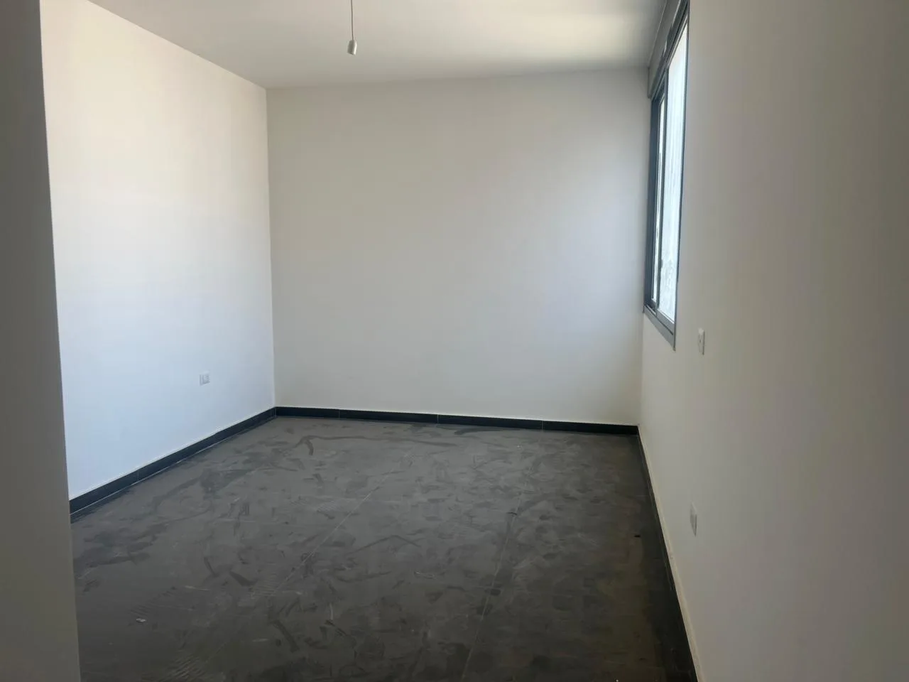 Apartment for Sale in Ain el remmeneh, baabda — الصورة 9