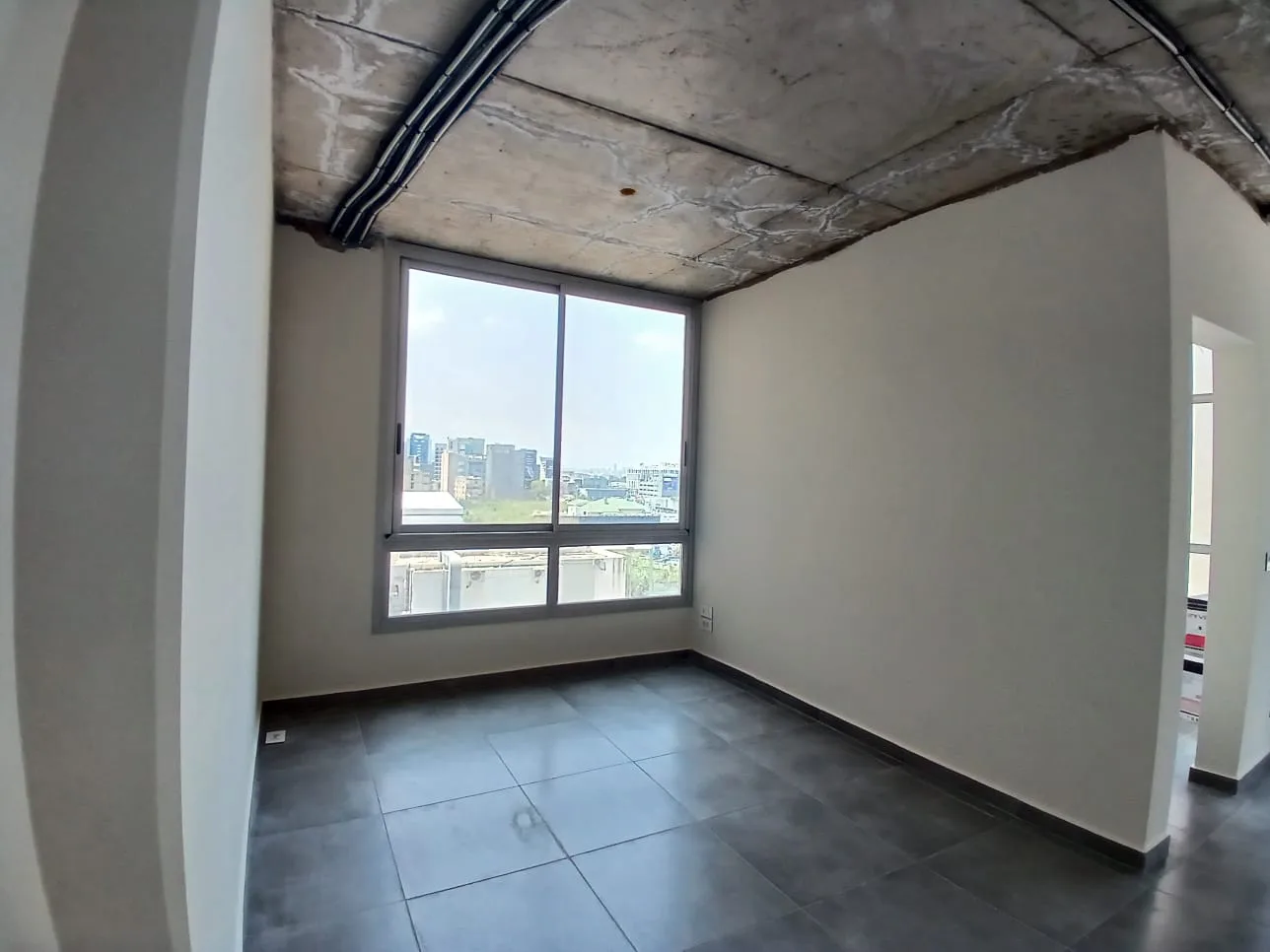 Office for rent in Dbayeh — الصورة 3