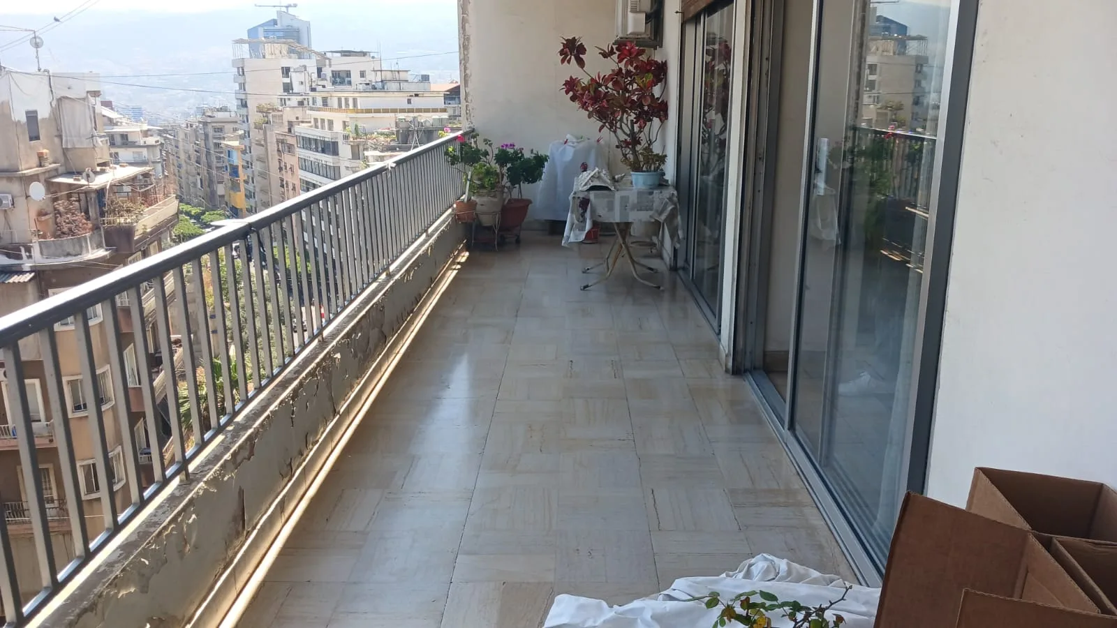Apartment for Sale in Achrafieh, Beirut, Lebanon — الصورة 3