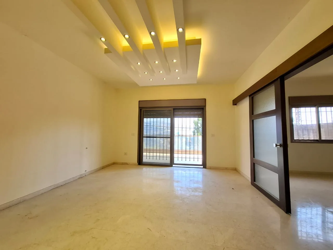 Apartment for Sale in Jeita, Lebanon — الصورة 5