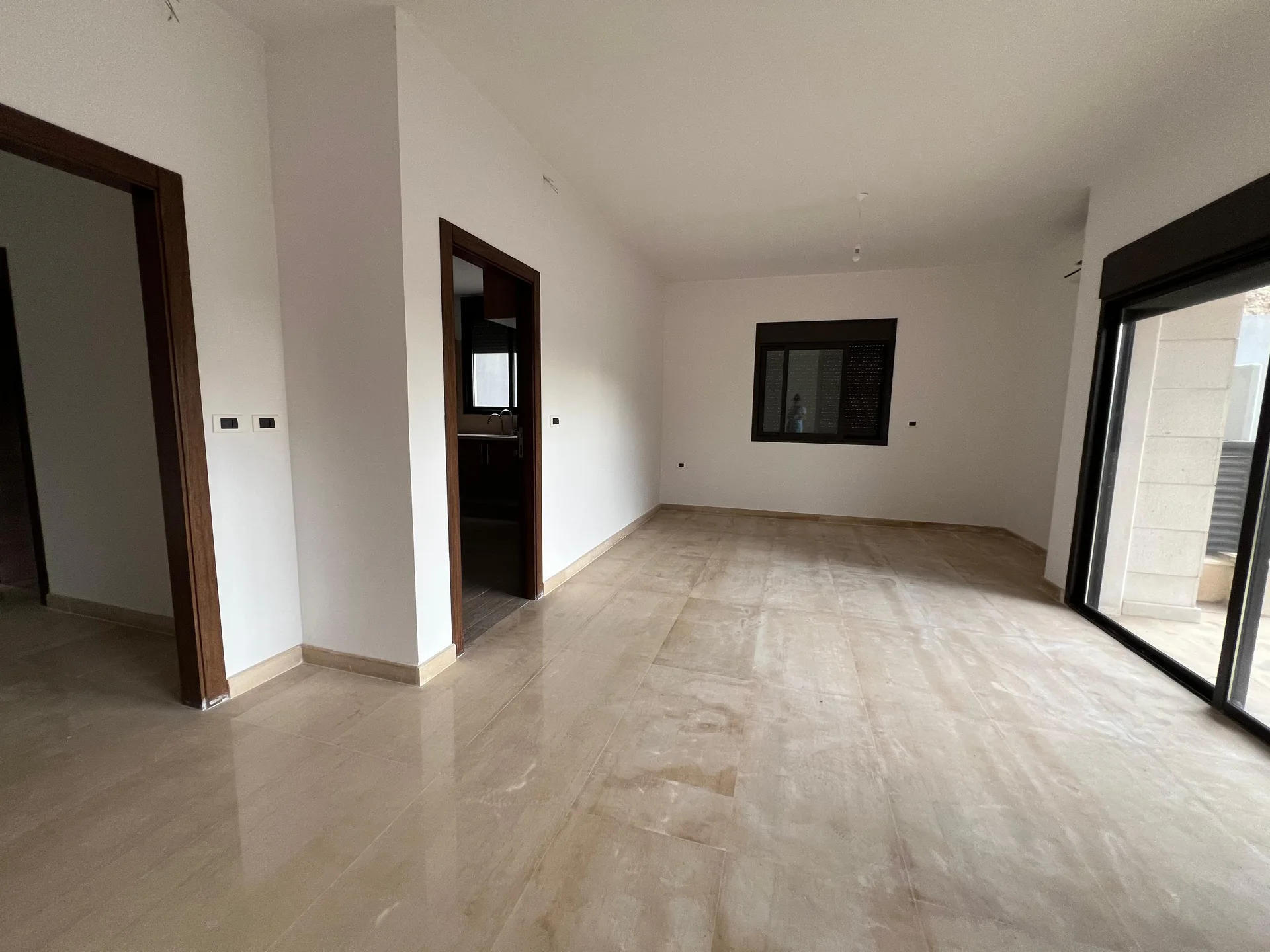 Apartment for Sale in Kfar Hbab, Lebanon — الصورة 4